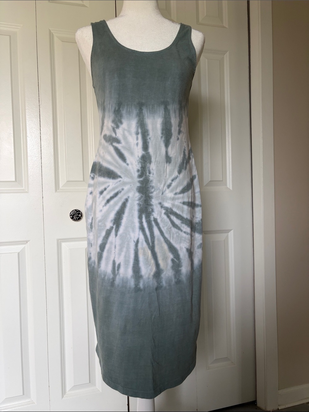 Anthropologie Sage and White Tie-Dye Scoop Neck Midi Dress